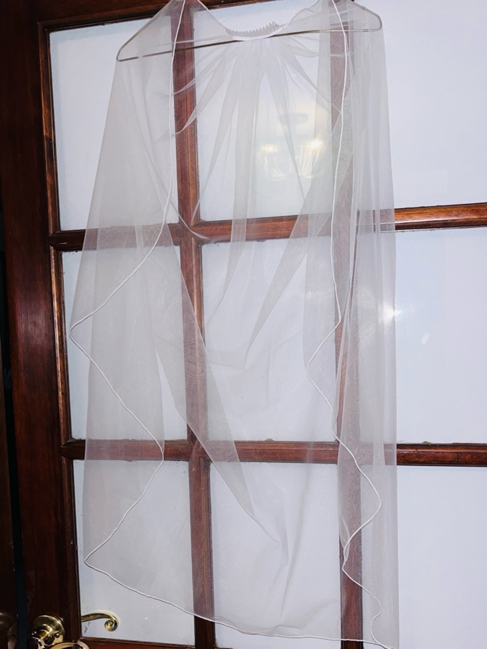 Sheer White Bridal Veil with Beveled Edge plain but very nice for anyone